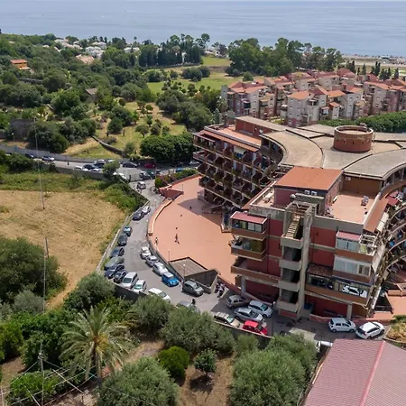 Taormina Giardini-Naxos